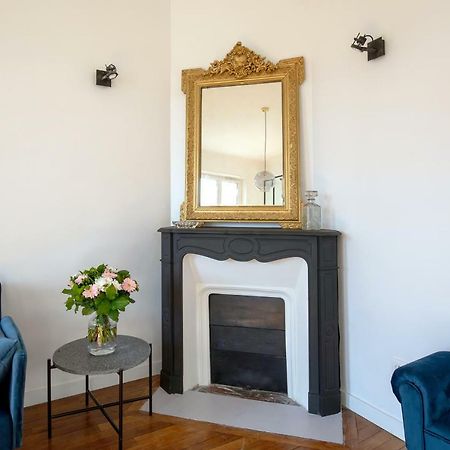 Les Menus Plaisirs Apartment Версал Екстериор снимка